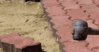 Укладка плитки на песок в Черняховске в октябре