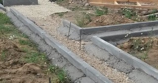 Установка бордюров для плитки в Черняховске в октябре