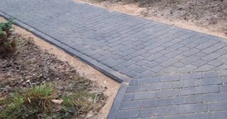 Укладка тротуарной плитки на основание в Черняховске в октябре