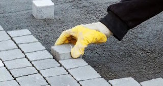 Укладка тротуарной плитки 50 на 50 в Черняховске в октябре