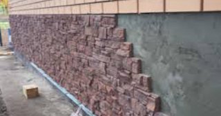 Профессиональная отделка фундамента панелями в Черняховске в октябре