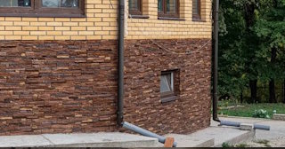 Наружная отделка фундамента в Черняховске от ТротуарнаяПлитка по цене от 943 руб.