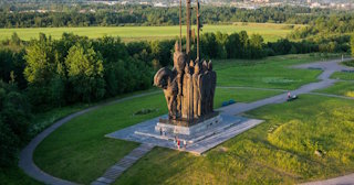 Благоустройство памятников в Черняховске от 943 руб. – компания ТротуарнаяПлитка