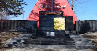Профессиональное благоустройство памятников в Черняховске в октябре
